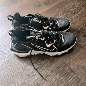 Nike NSW React Vision Essential